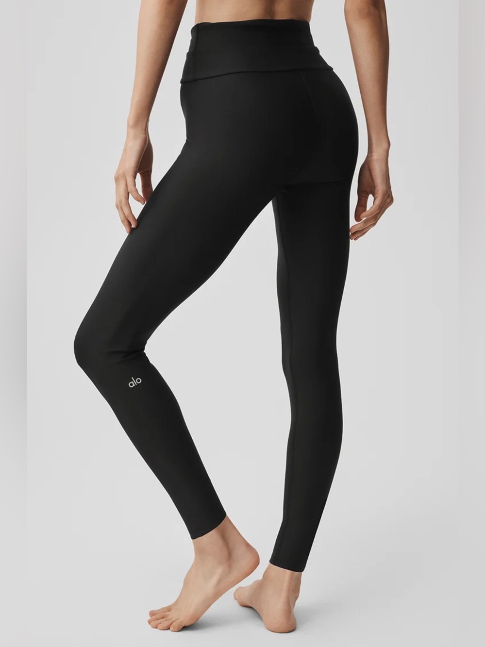 ALO • NWT Airlift High-Waist 7/8 Horizon Leggings black Small